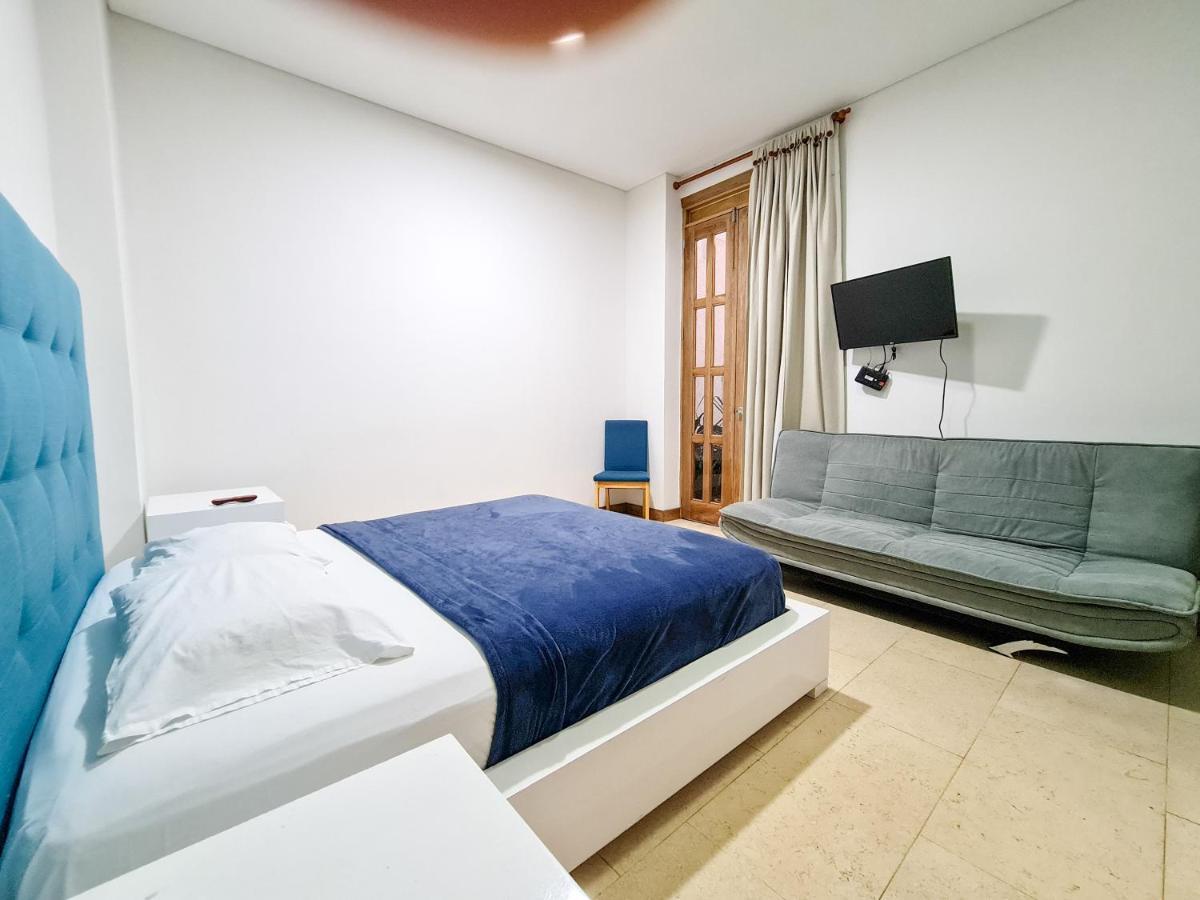 La Mercedes Hostal Boutique Кали Екстериор снимка